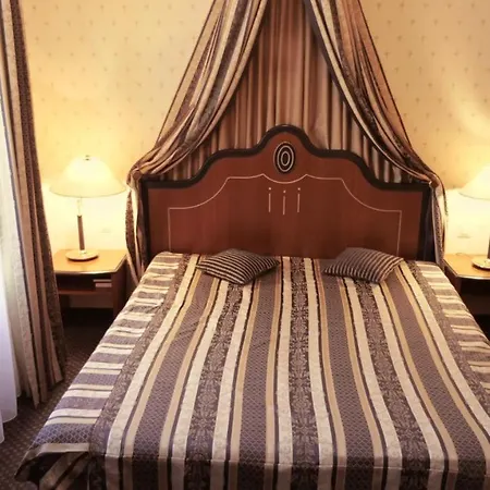 Bella Vita Del Lago Hotel